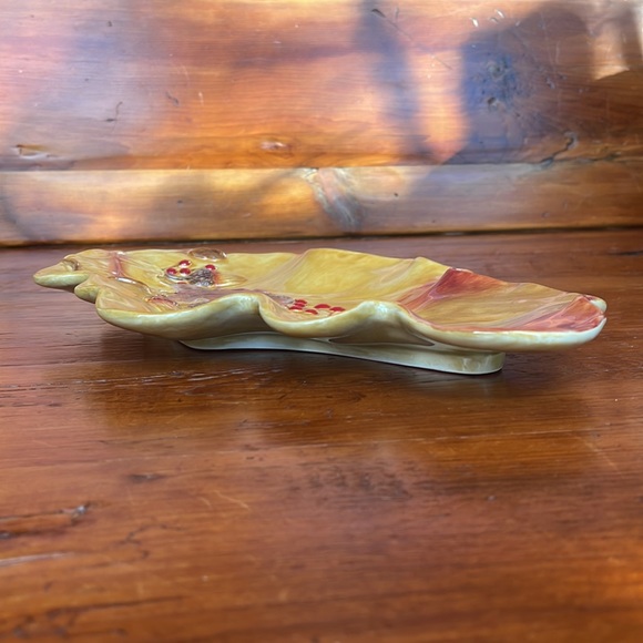 🍂 Oak Leaf w/Acorns and Berries - Picture 2 of 8